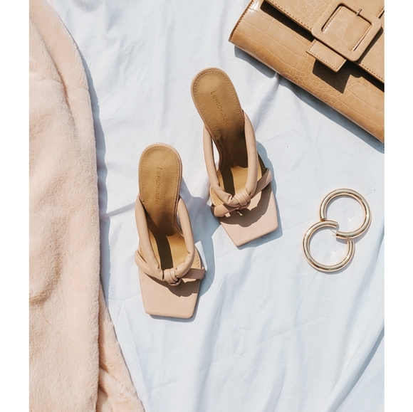 🚨Living my best Life Collection// Nude Heel - Picture 4 of 5